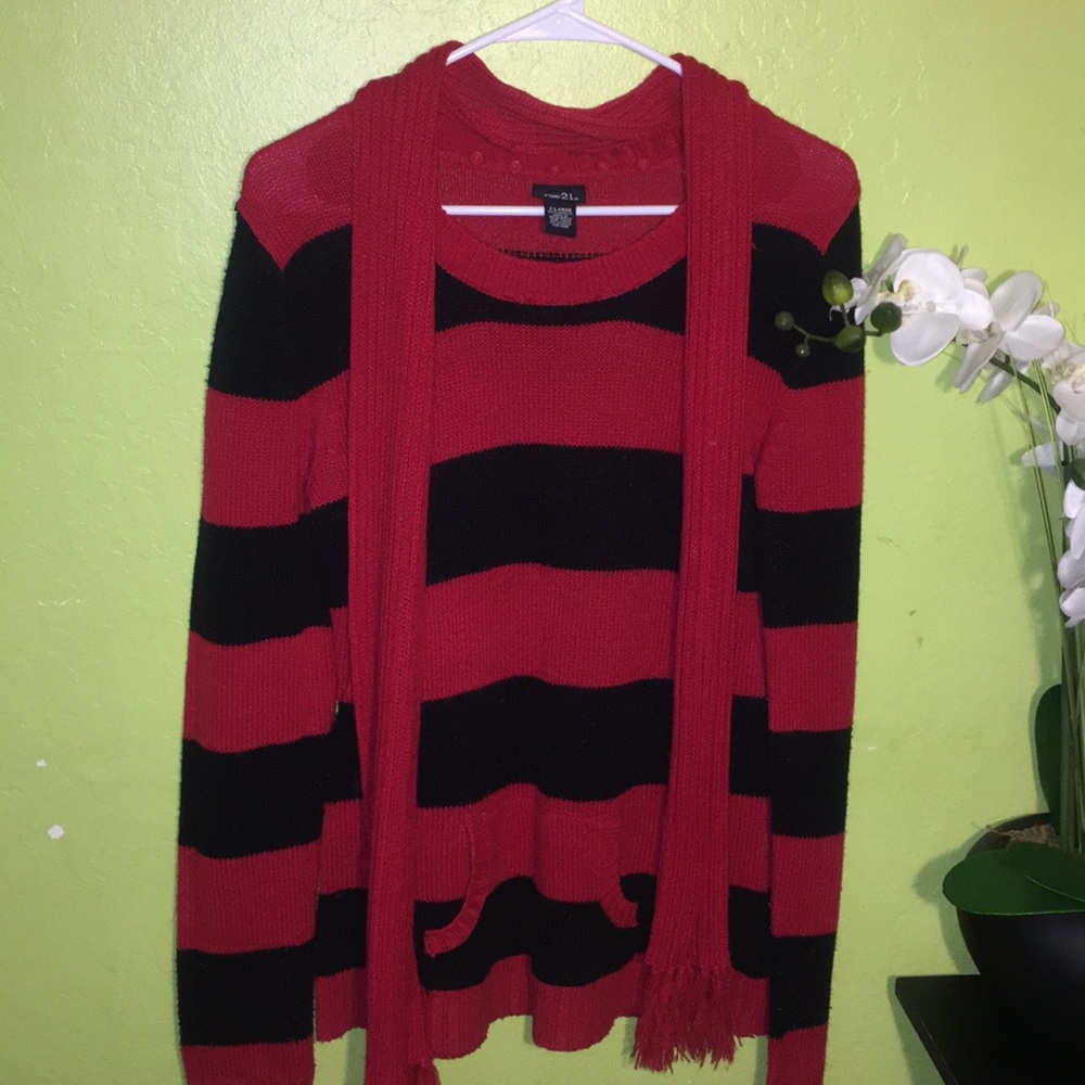RUE21 Red and black sweater with Scarf size XL
